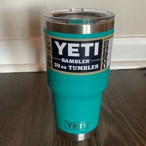 RAMBLER 30oz TUMBLER WITH MAGSLIDER LID